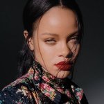 Rihanna feat. Lil Kim - Pour It Up (Remix)