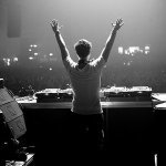 Sander Van Doorn & Chocolate Puma - Raise Your Hands Up (Extended Mix)